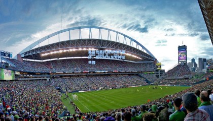 男篮世界杯用球揭开面纱，黑科技与东方神龙共舞